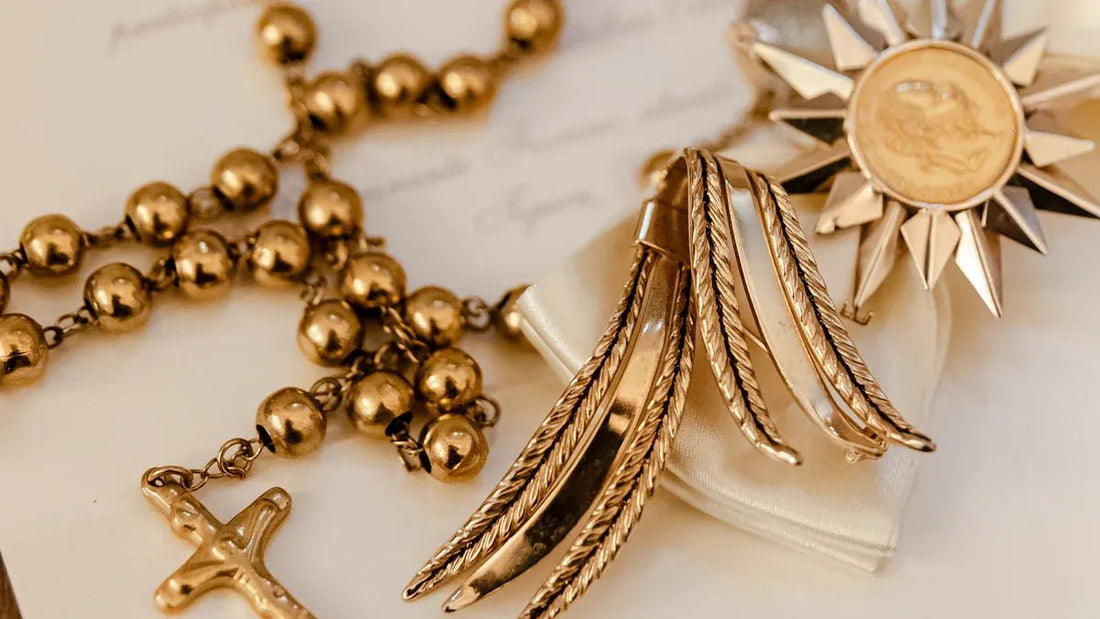 Why You Should Wear an Amulet Bracelet in 2025 - EclipticJew