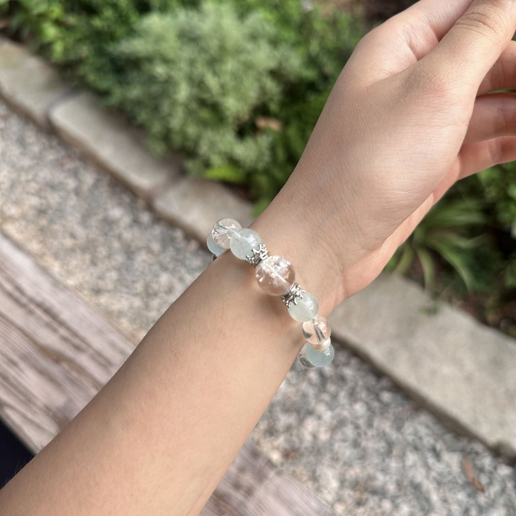 Cute Aquamarine & Clear Quartz Bear Bracelet | Carved Crystal Teddy Charm with Silver Bow | Preppy Dainty Coquette Jewelry
