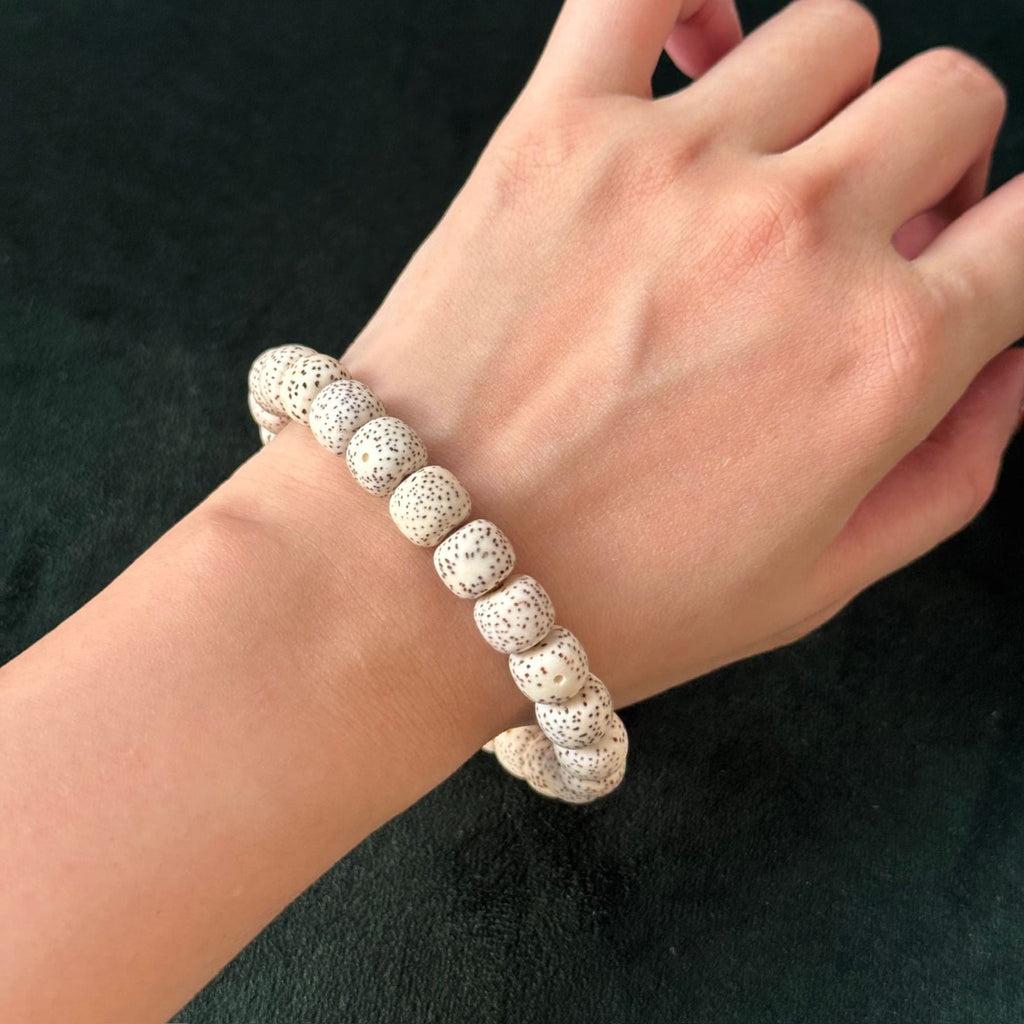 Hainan No-Pattern Star Moon Bodhi Bracelet | Barrel Beads 10mm