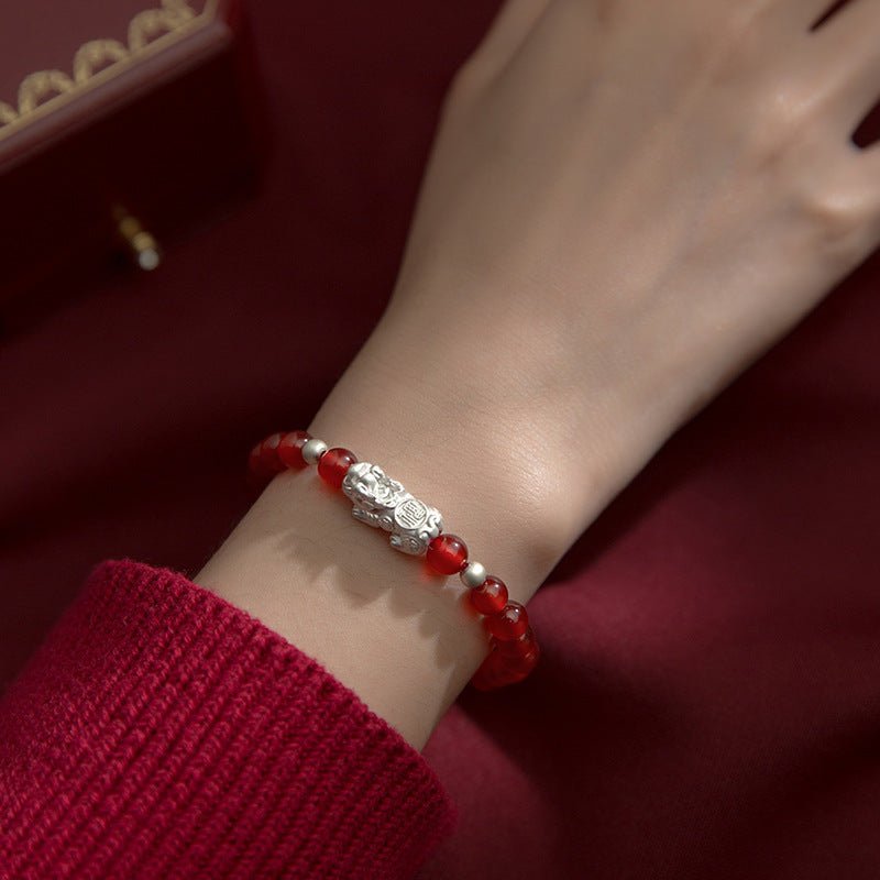 Silver Red Agate Brave Pixiu Bracelet - EclipticJewpixiu