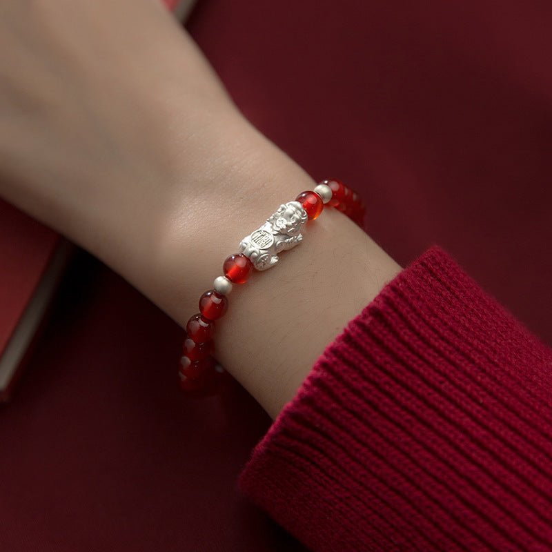 Silver Red Agate Brave Pixiu Bracelet - EclipticJewpixiu