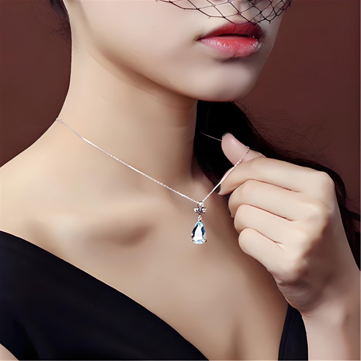 Sky Blue Topaz Drop Necklace - Celestial Clavicle Chain - EclipticJewpendant